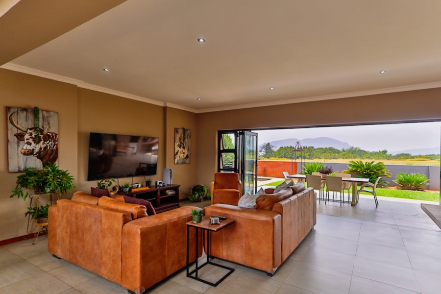 4 Bedroom Property for Sale in The Coves North West